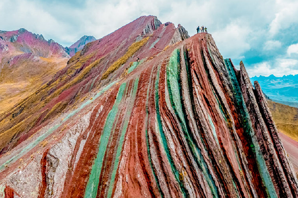 Discover-Cusco’s-Hidden-Treasures-Alternative-Destinations-Beyond-Machu-Picchu-with-Sanvil